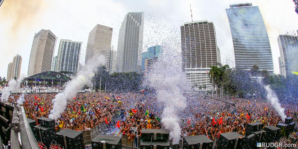 ultra-music-festival-trample-stampede-security-guard