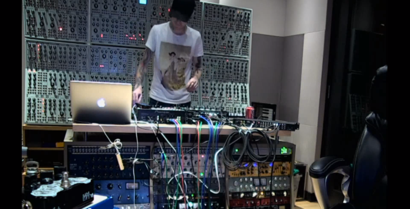 deadmau5-2-hour-set-stream-live