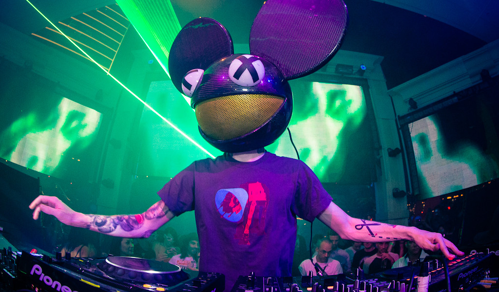 10 Minutes of Unadulterated Deadmau5