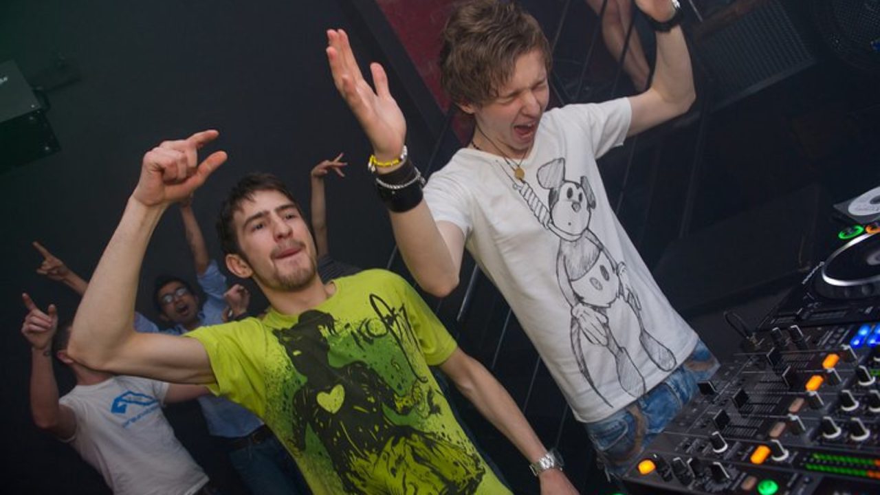 Mat Zo And Arty S Stronger Saves Lives Literally Your Edm
