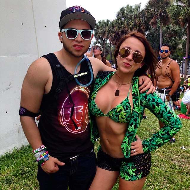 iheartraves_ezoo1