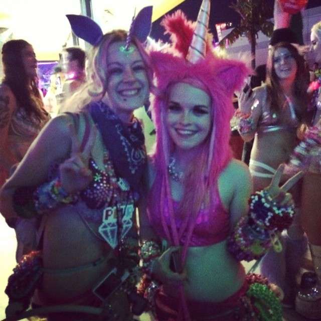 iheartraves_rose_EDC