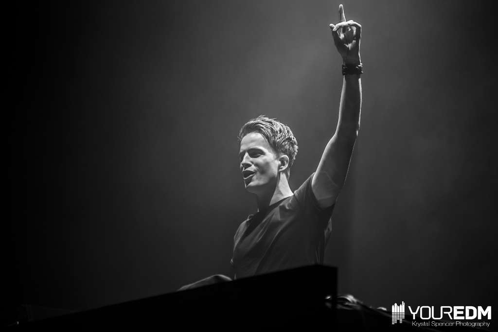 Hardwell04