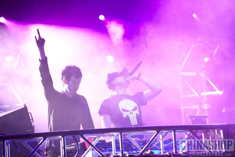 knife party on stage