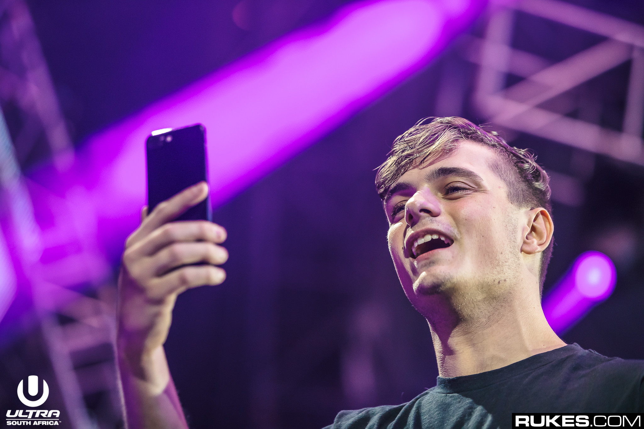 Dinámica Prohibir Afilar Martin Garrix Launches Exclusive Partnership With Adidas & Foot Locker |  Your EDM