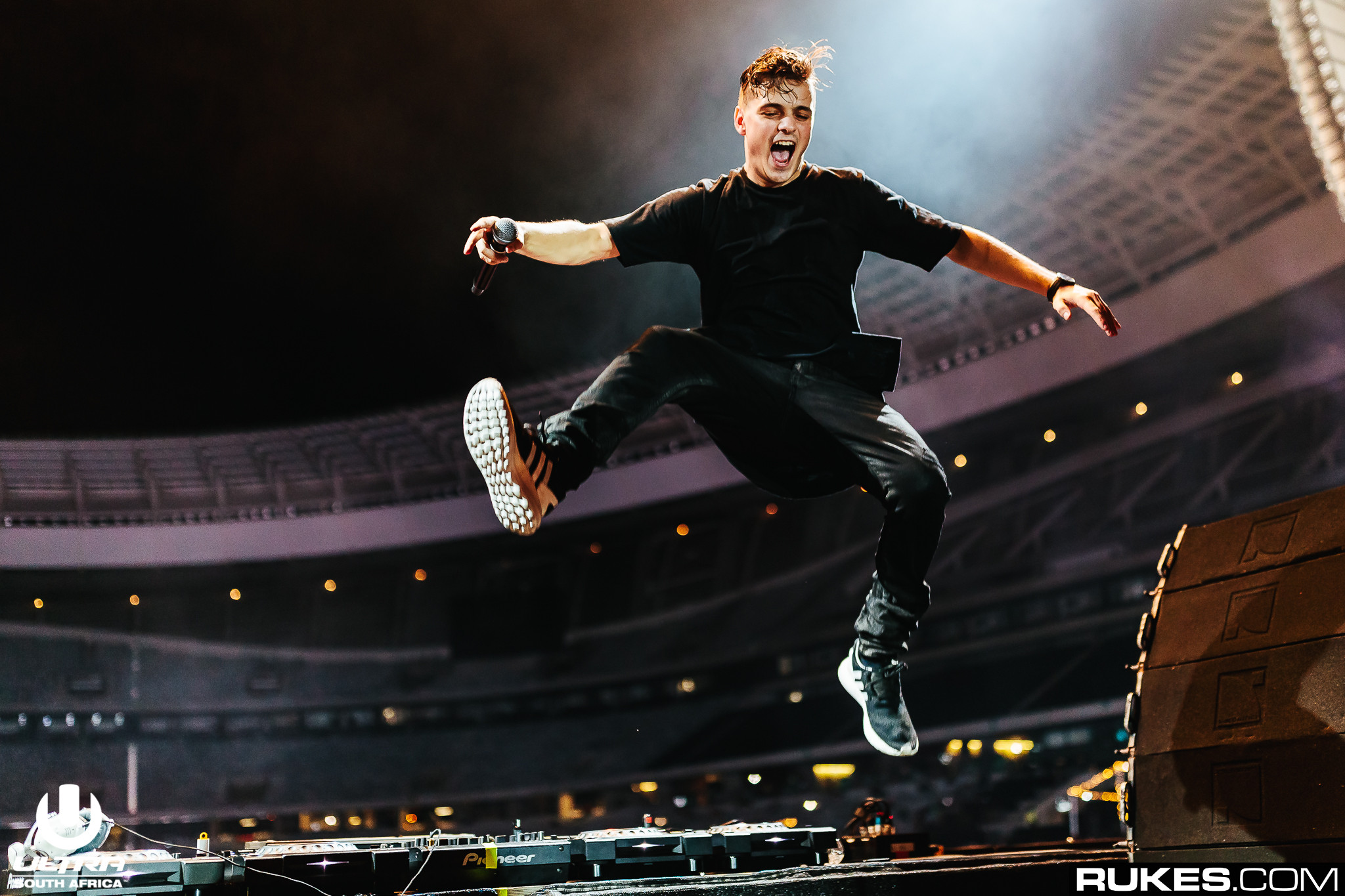 gas Martin Luther King Junior fecha Look Fly With A Pair Of Martin Garrix's Favorite Sneakers | Your EDM