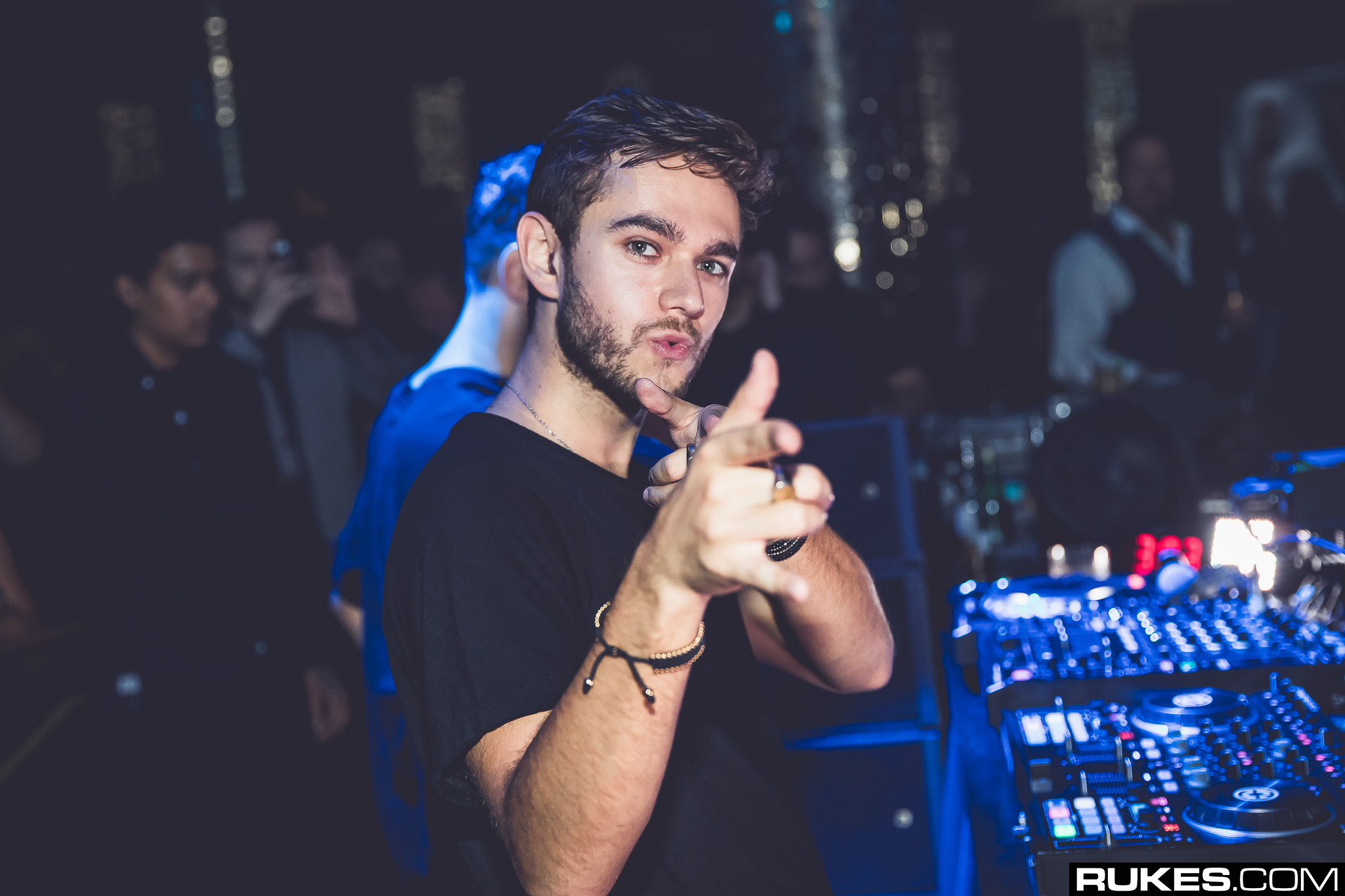 Zedd Announces Inside Out Collab With Griff Out Friday Preview Your Edm