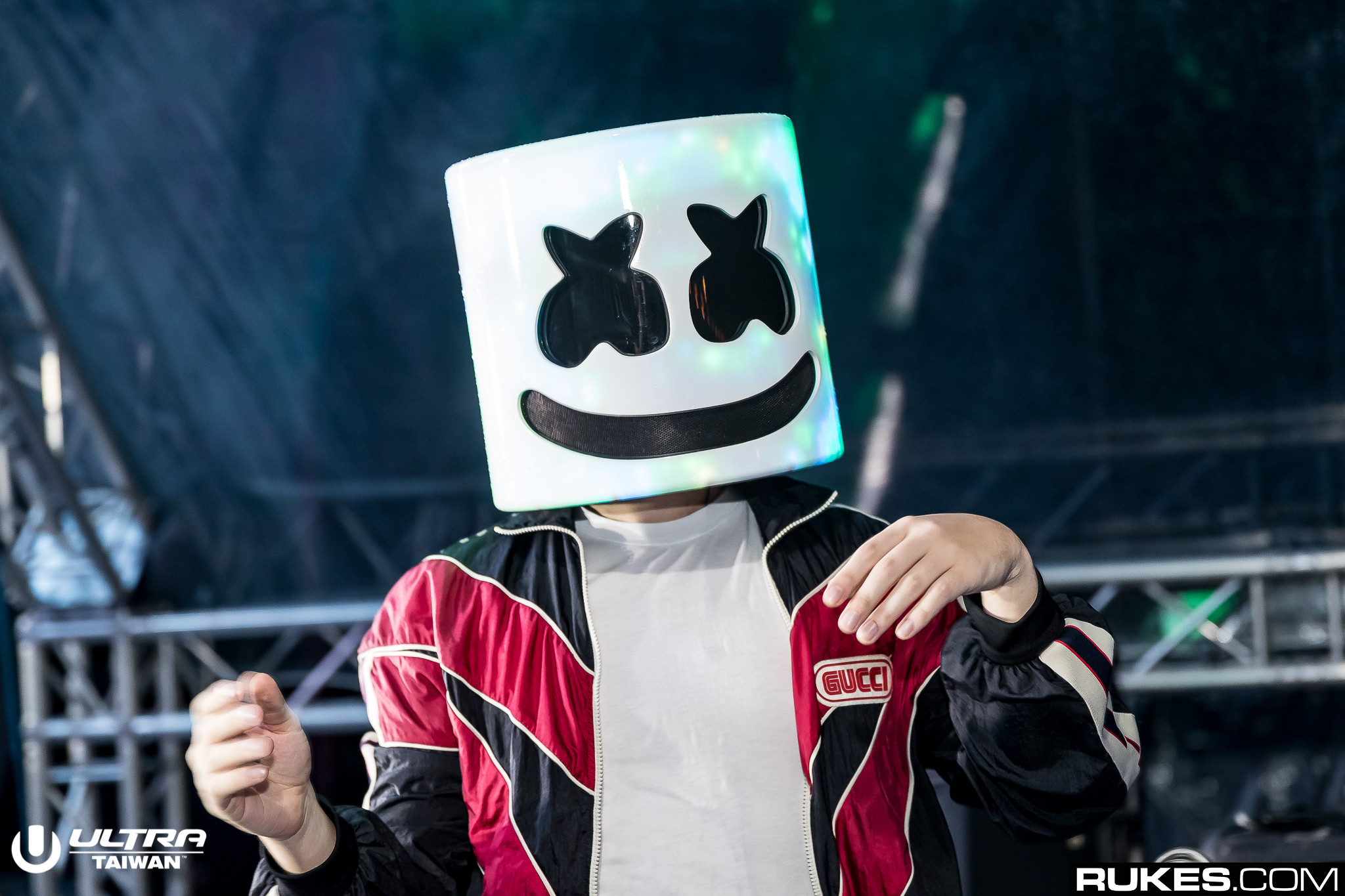 Marshmello Goes Undercover on Twitter, Reddit, Instagram and More [Video] |  Your EDM