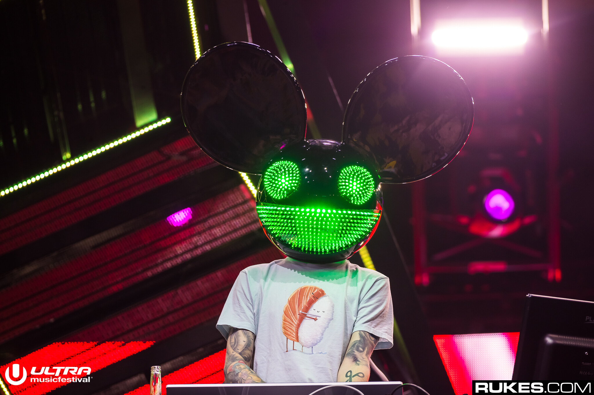 Deadmau5 Delivers 15 Track Remix Album Here S The Drop Listen Your Edm