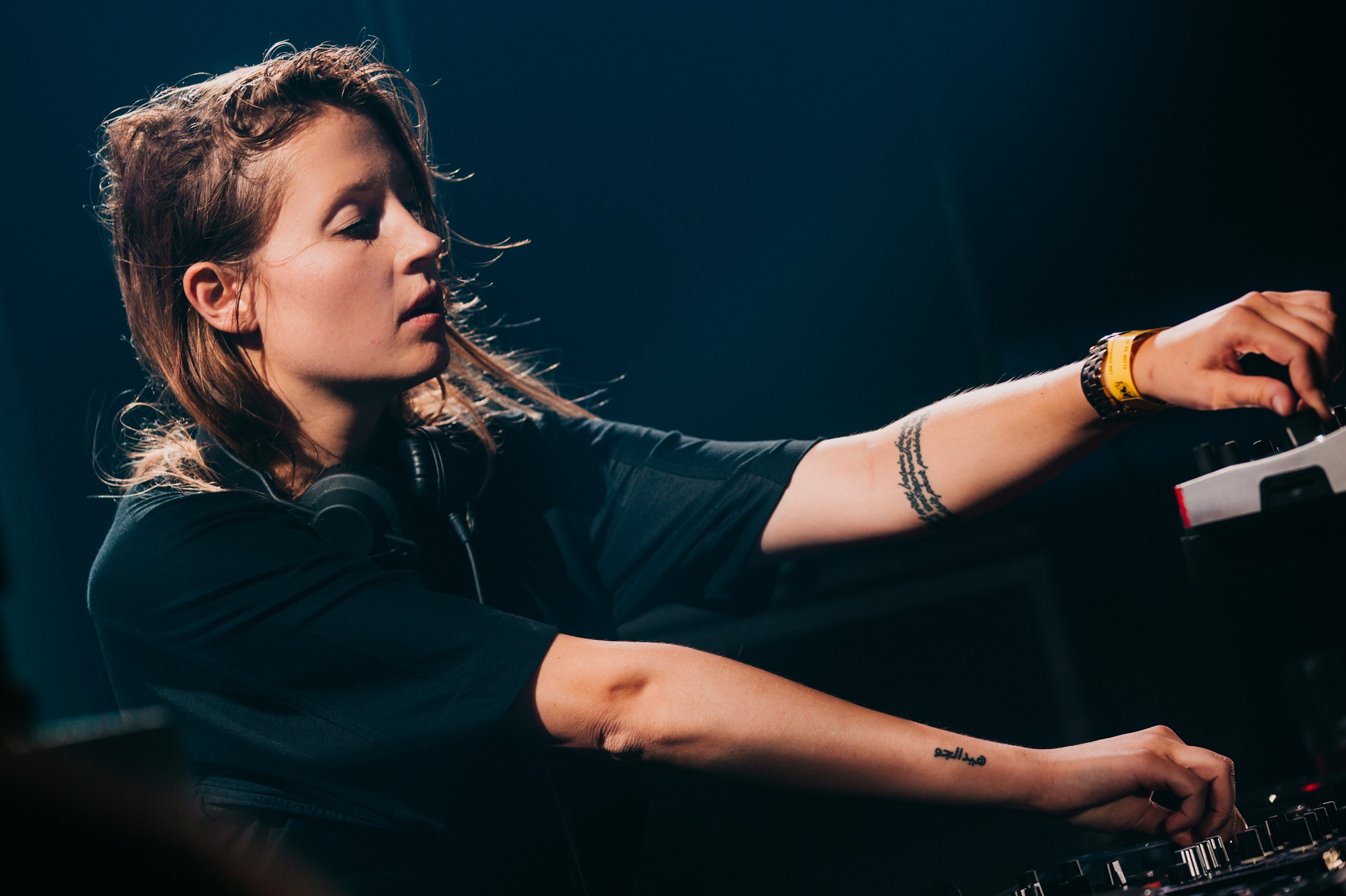 anker Disse En del Charlotte de Witte voted No. 1 in DJ Mag's Alternative Top 100 DJs Second  Year In A Row | Your EDM