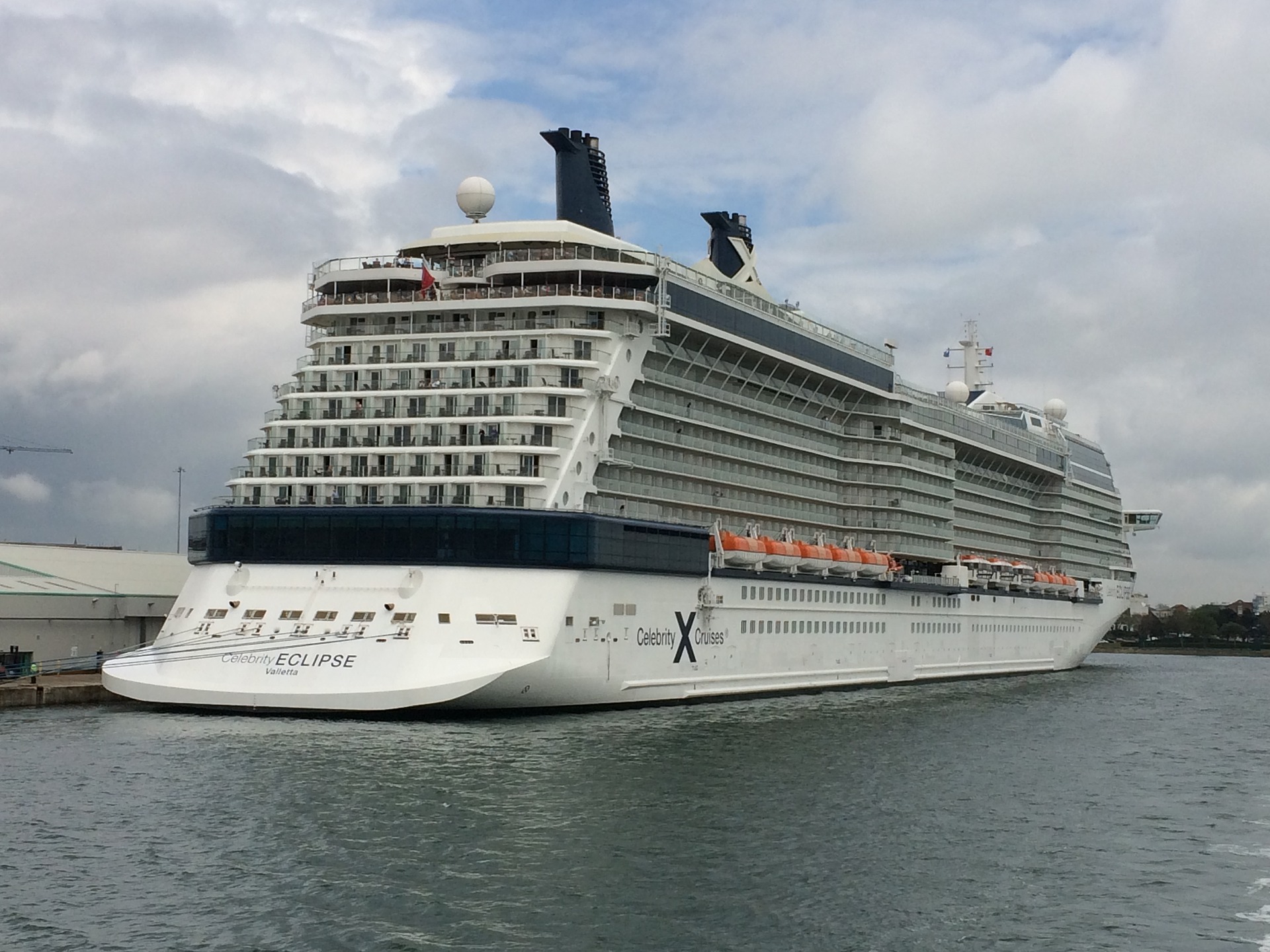dj cruise