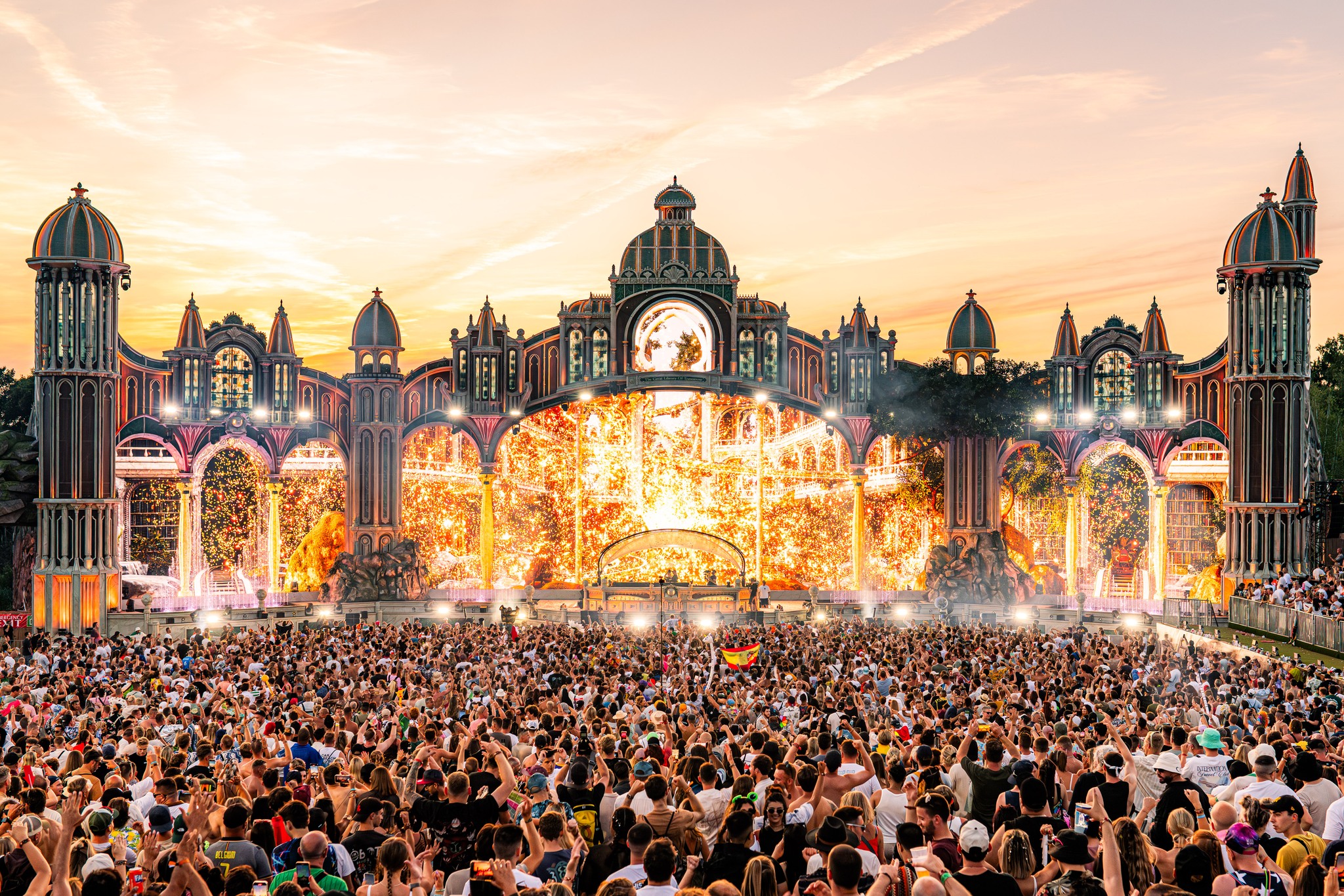 Tomorrowland-Facebook.jpg