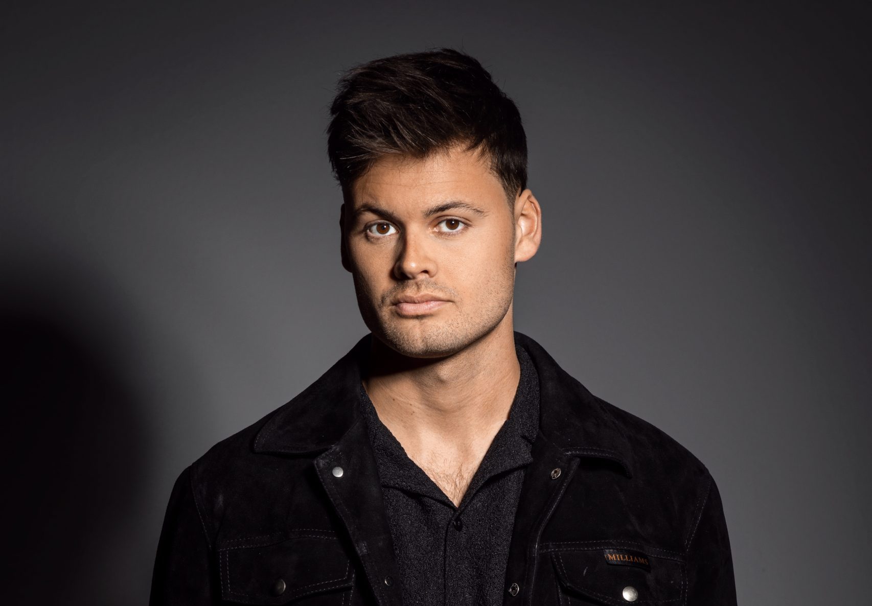 Mike Williams Unveils 'Better Now' in Collaboration with Oaks